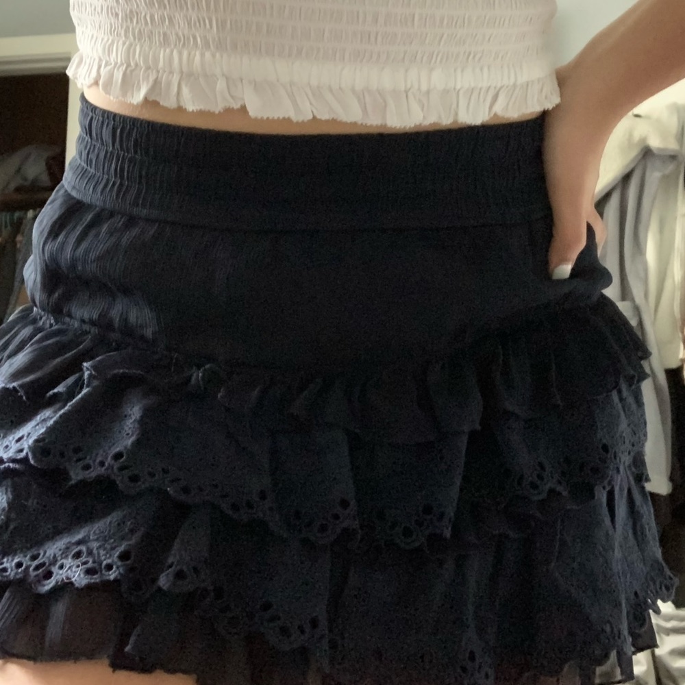 Gilly Hicks Ruffle Skirt - Picture 2 of 4